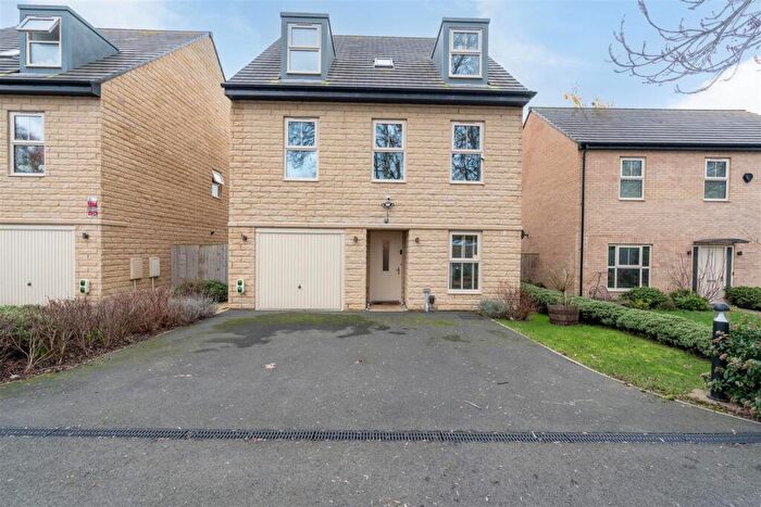 5 Bedroom Detached House For Sale In Peony Rise, Seacroft, Leeds, LS14