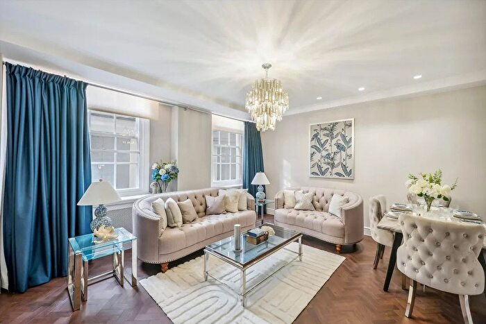 2 Bedroom Flat To Rent In Grosvenor Square, Mayfair, W1K