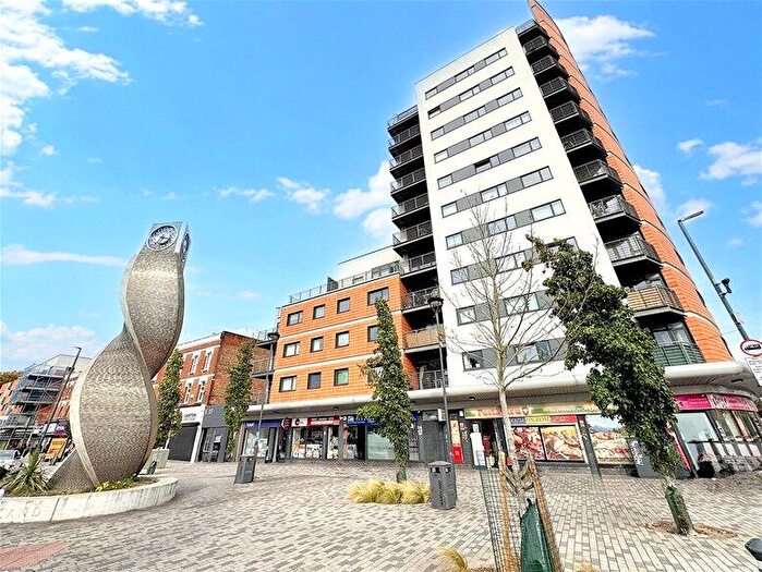 2 Bedroom Flat To Rent In Ibex House, Stratford, E15