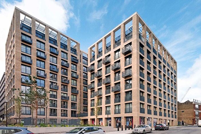 2 Bedroom Flat To Rent In Jubilee Walk, Farringdon, WC1X