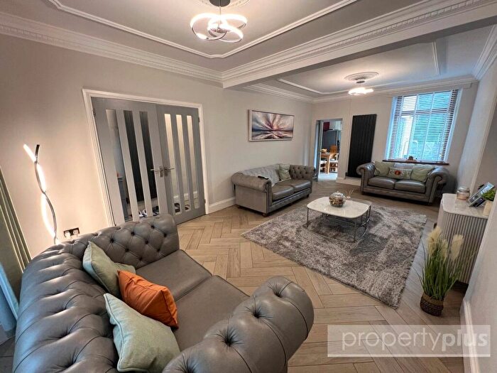 4 Bedroom End Of Terrace House For Sale In Aberrhondda Road, Porth, Rhondda Cynon Taff, CF39