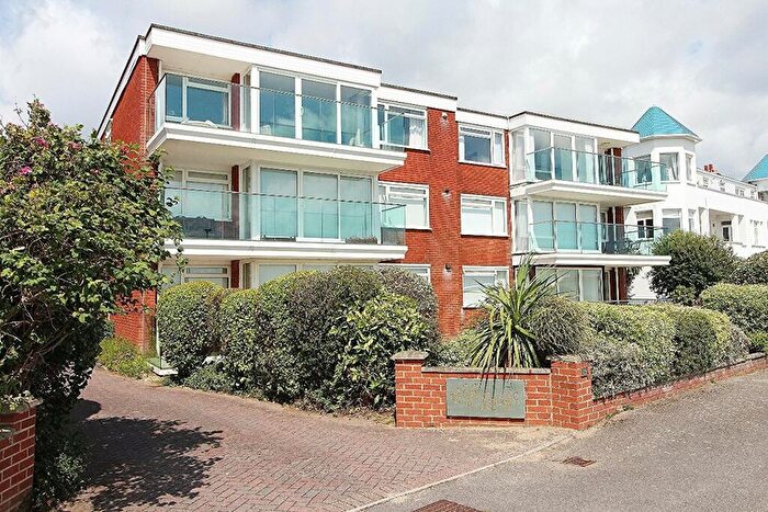 3 Bedroom Flat To Rent In Cliff Lodge, Cliff Drive, Poole, BH13