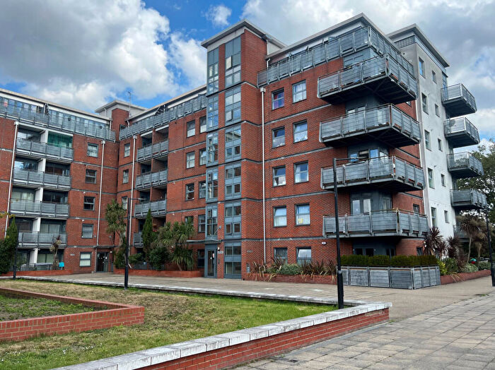 2 Bedroom Apartment To Rent In Bush House, Berber Parade, Shooters Hill, SE18