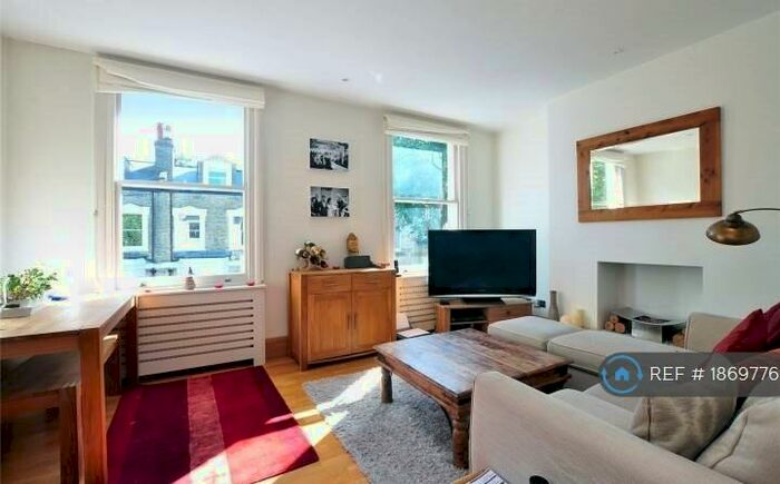 3 Bedroom Flat To Rent In Gayton Road, London, NW3