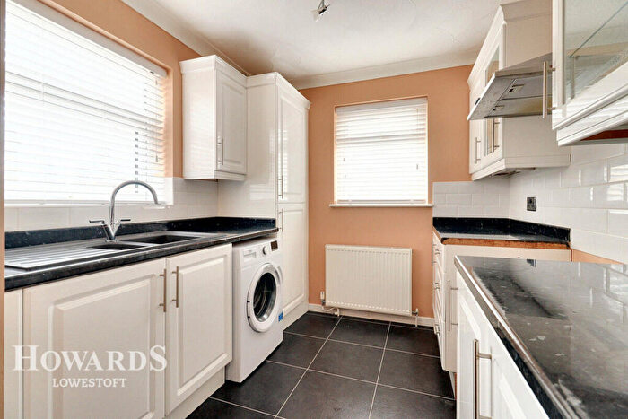 2 Bedroom Semi-Detached Bungalow For Sale In Brook Close, Carlton Colville, NR33