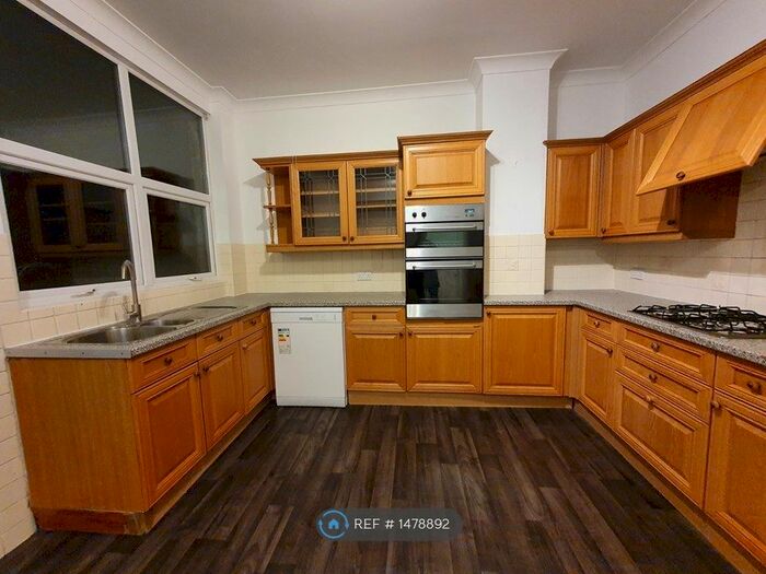 3 Bedroom Terraced House To Rent In Titchfield Road, Enfield, EN3