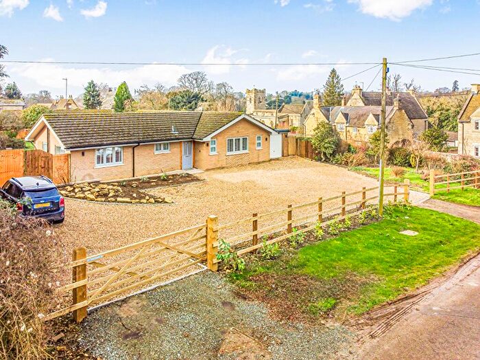 3 Bedroom Detached Bungalow For Sale In Duck End, Cranford, NN14