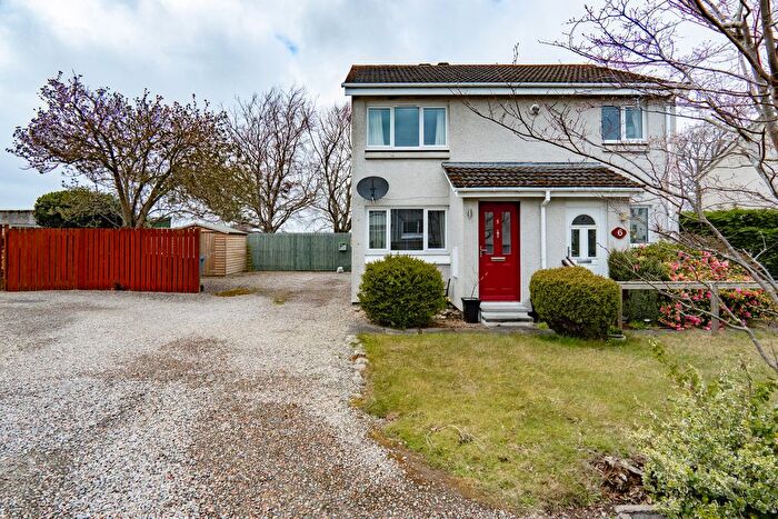 2 Bedroom Flat For Sale In Fir Place, Inverness, IV2