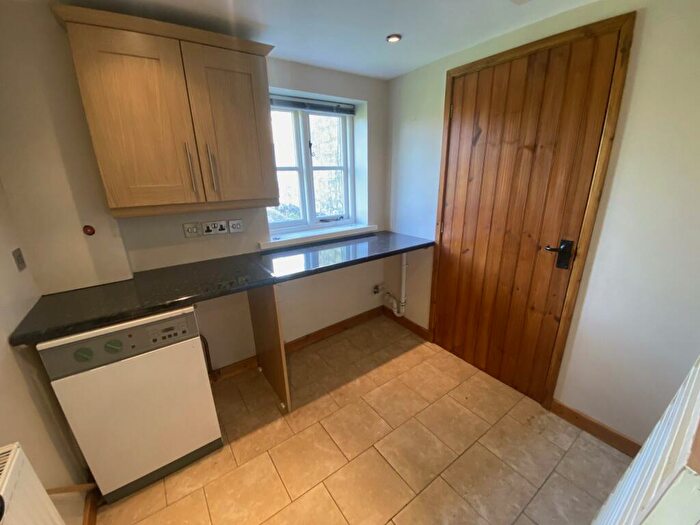 2 Bedroom Barn Conversion To Rent In Talwrn Road, Coedpoeth, LL11