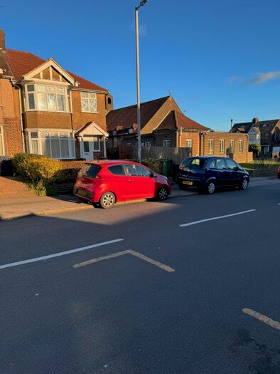 3 Bedroom Semi-detached House To Rent In Hart Lane, Luton, LU2