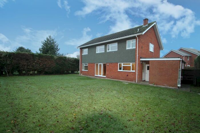 4 Bedroom Detached House For Sale In Domgay Road, Four Crosses, Llanymynech, SY22