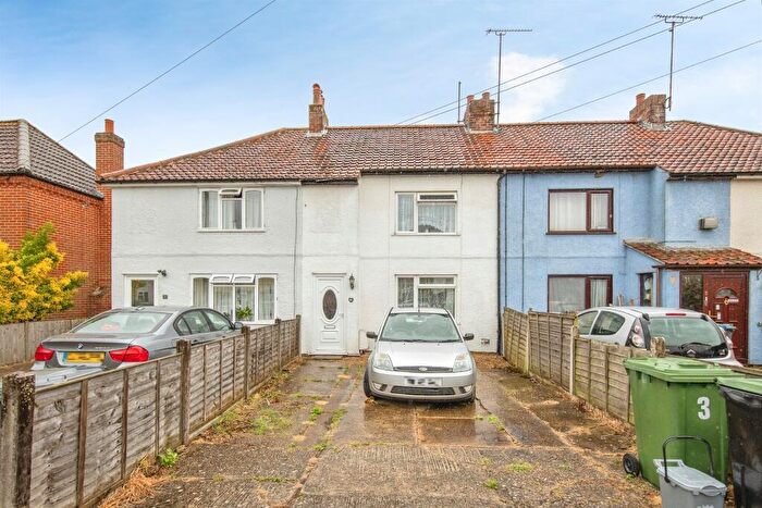 3 Bedroom Terraced House For Sale In Warwick Avenue, Woodbridge, IP12