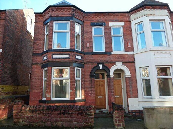 5 Bedroom House To Rent In Johnson Road, Nottingham, NG13