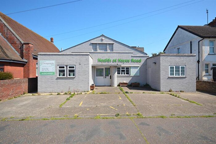 7 Bedroom Detached Bungalow For Sale In Hayes Road, Clacton On Sea, CO15