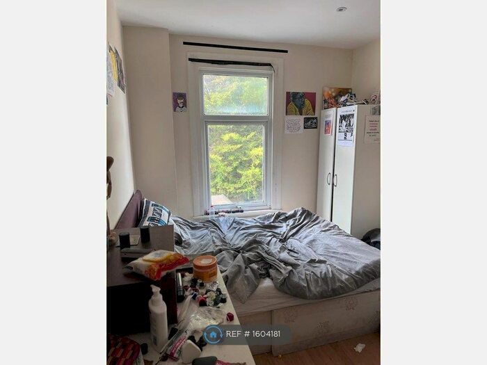 4 Bedroom Terraced House To Rent In Ashbourne Road, London, CR4