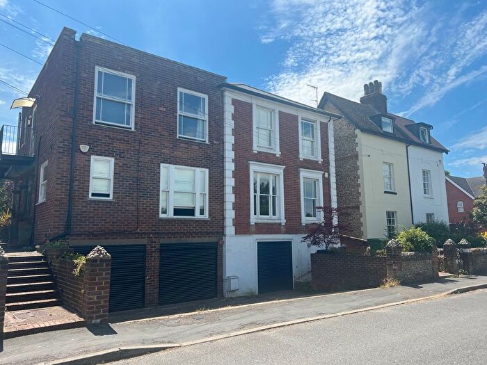 1 Bedroom Maisonette For Sale In Arundel Road, Dorking, RH4