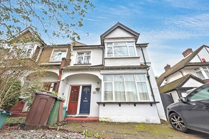 2 Bedroom Flat For Sale In A Park Lane, Carshalton, Surrey, SM5