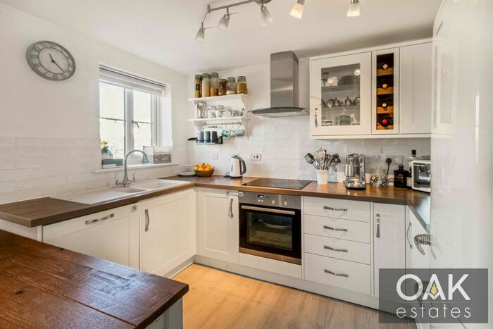 2 Bedroom Flat To Rent In Somerset Hall, Creighton Road, London, N17