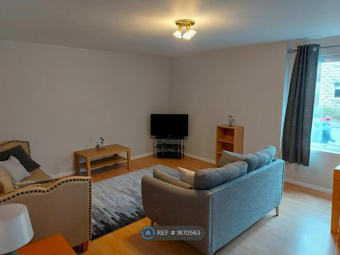 2 Bedroom Flat To Rent In Glendale Mews, Aberdeen, AB11