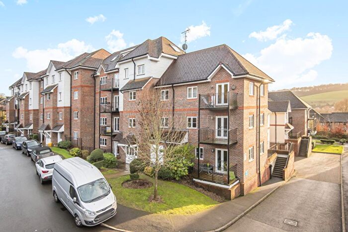 1 Bedroom Apartment To Rent In Freer Crescent, High Wycombe, HP13