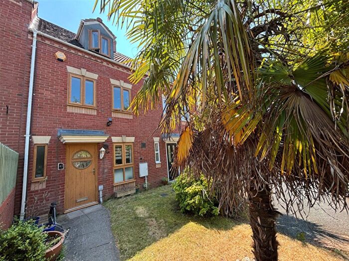3 Bedroom Terraced House For Sale In Churchward Drive, Telford, Shropshire, TF3