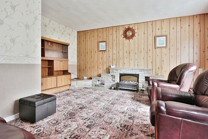 3 Bedroom Terraced House For Sale In Sandford Close, Bransholme, Hull, HU7