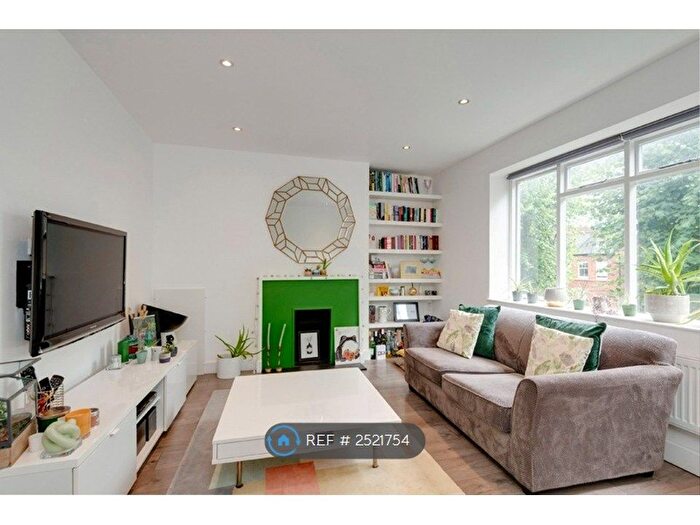 2 Bedroom Flat To Rent In Fairhurst, London, NW6