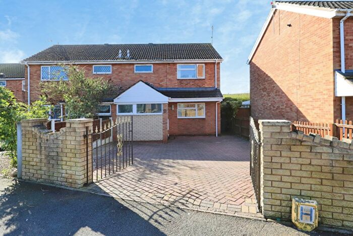 3 Bedroom Semi Detached House For Sale In Wordsworth Crescent, Kidderminster, Worcestershire, DY10