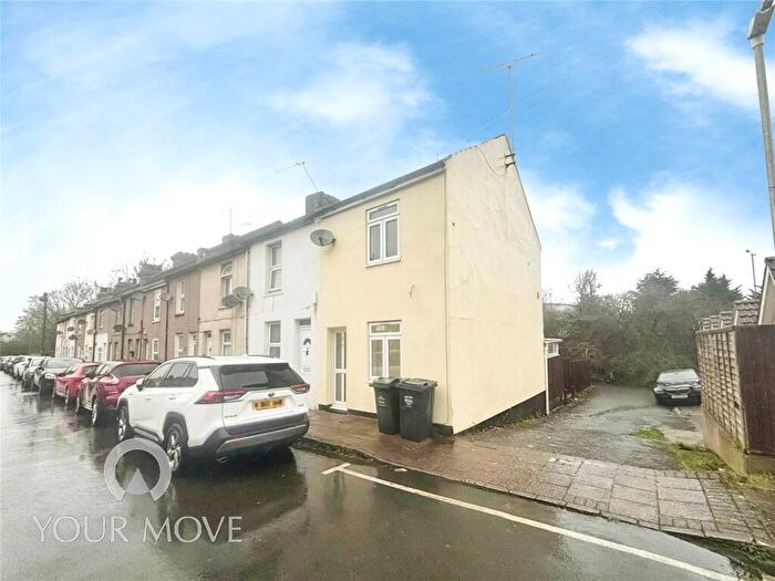 2 Bedroom End Of Terrace House To Rent In Charles Street, Greenhithe, Kent, DA9