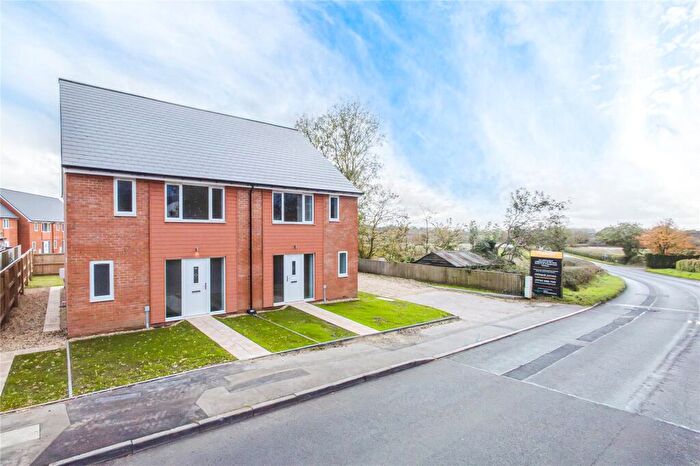 3 Bedroom Semi-Detached House For Sale In Swan Hill, Shrivenham, Swindon, SN6