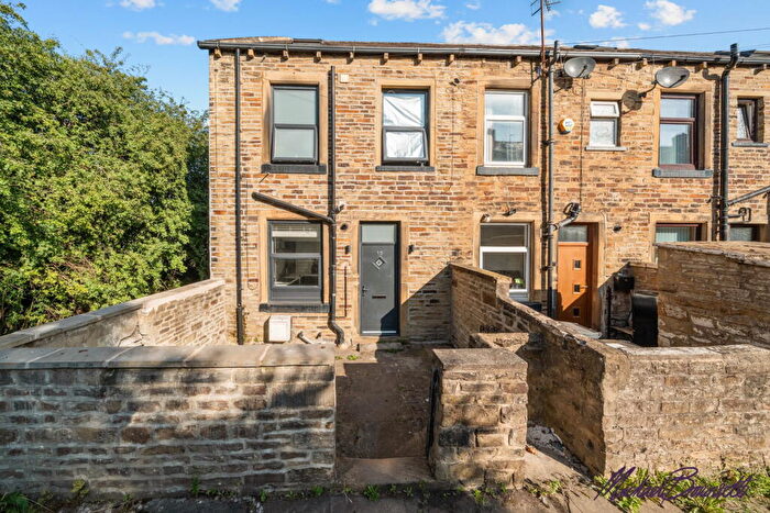3 Bedroom End Of Terrace House For Sale In Alma Terrace, Keighley, BD21
