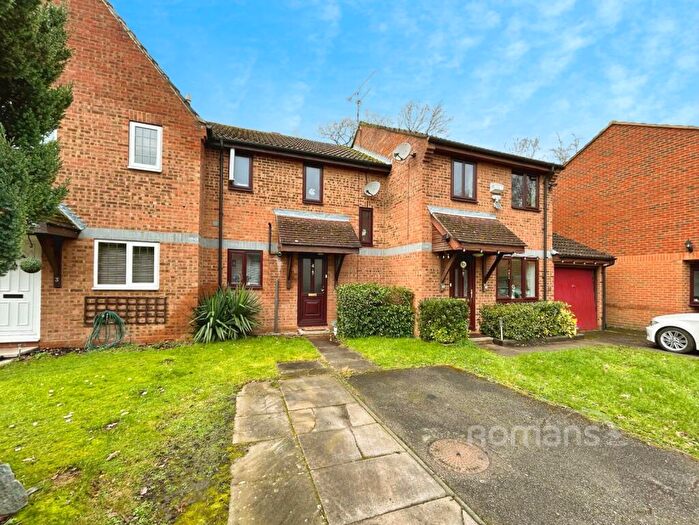 2 Bedroom Terraced House For Sale In Kerry Close, Fleet, Hampshire, GU51
