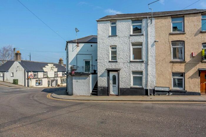 1 Bedroom Flat To Rent In Hardwick Terrace, Chesptow, Monmouthshire, NP16