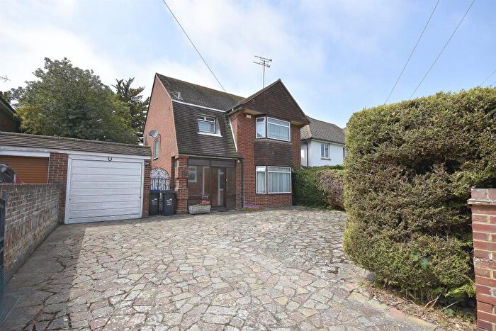 3 Bedroom Detached House For Sale In Devonshire Gardens, Margate, CT9