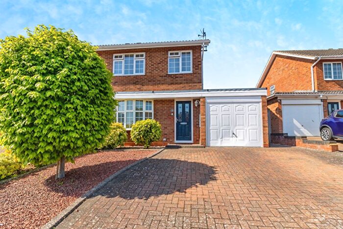 3 Bedroom Property To Rent In Scott Drive, Newport Pagnell, MK16