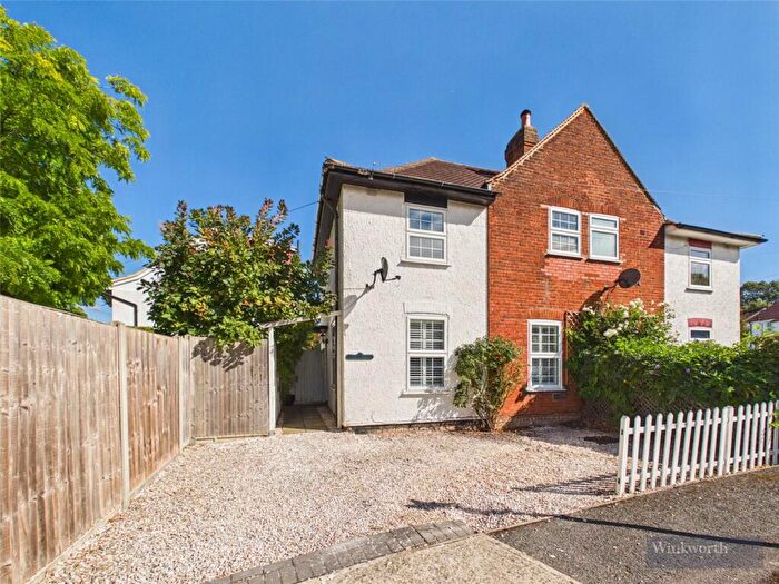2 Bedroom Semi-Detached House For Sale In Ferguson Avenue, Surbiton, United Kingdom, KT5
