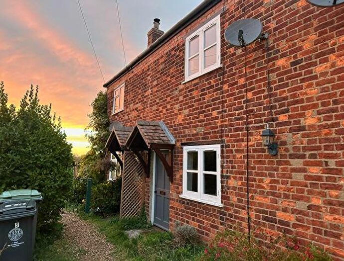 2 Bedroom Cottage To Rent In Stamford Lane, Warmington, Peterborough, PE8