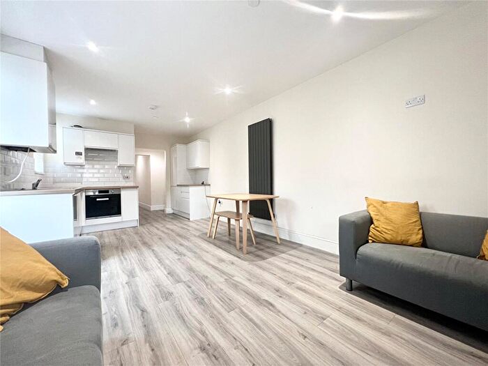 2 Bedroom Flat To Rent In Whitchurch Road, Heath, Cardiff, CF14