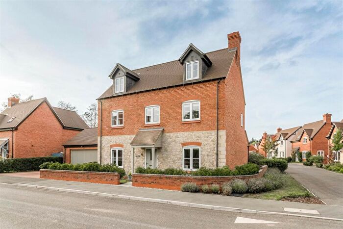 5 Bedroom Detached House For Sale In Priory Close, Breedon On The Hill, DE73