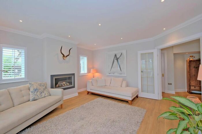 5 Bedroom Detached House To Rent In Macaulay Grange, Aberdeen, AB15