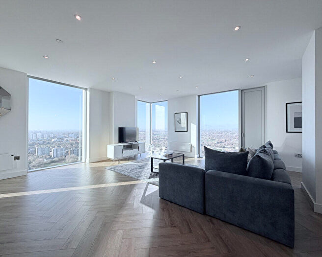 2 Bedroom Penthouse To Rent In Anaconda Cut, Greengate, M3