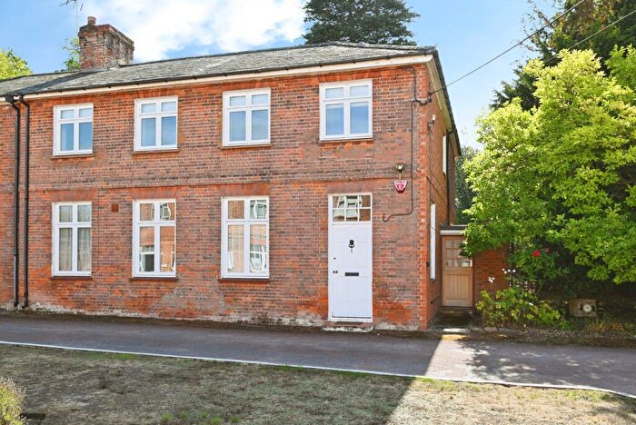 4 Bedroom Terraced House To Rent In Clock Yard, Bill Hill, Twyford Road, RG40