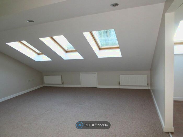 2 Bedroom Maisonette To Rent In Chelmer Road, London, E9