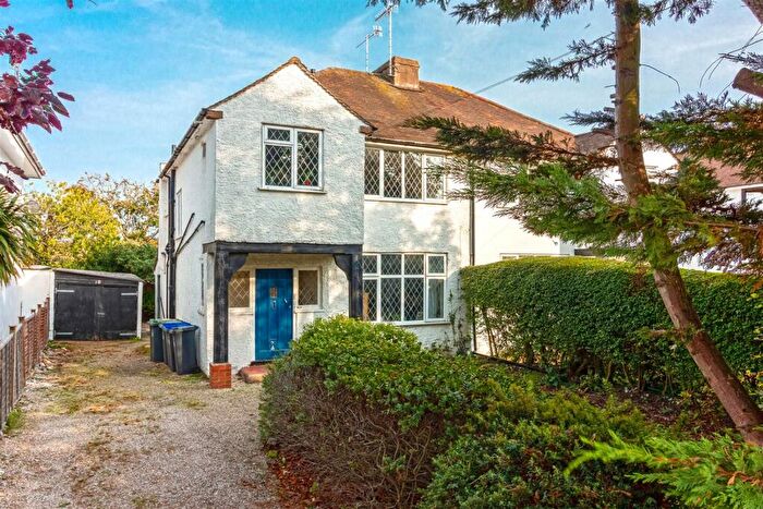 1 Bedroom Flat To Rent In Gorse Avenue, Worthing, BN14