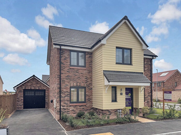 4 Bedroom Detached House For Sale In Station Road, Kennett, CB8