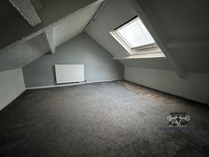3 Bedroom End Of Terrace House For Sale In Miskin Road, Tonypandy, Rhondda Cynon Taff., CF40