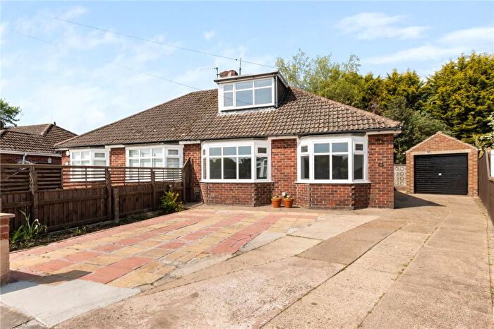 4 Bedroom Bungalow For Sale In Pagehall Close, Grimsby, Lincolnshire, DN33