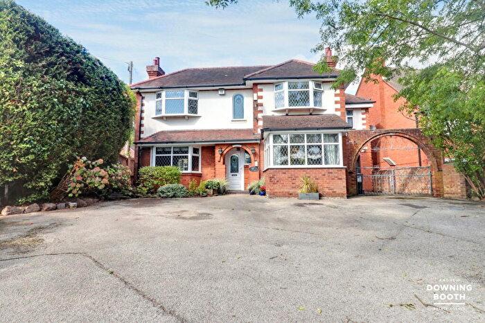 4 Bedroom Detached House For Sale In Lichfield Road, Tamworth, B78