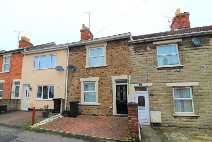 2 Bedroom Terraced House To Rent In Stafford Street, Old Town, Swindon, Witlshire, SN1
