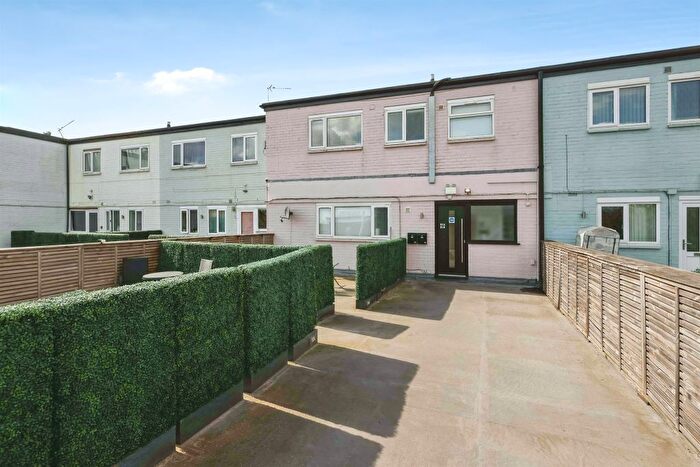 1 Bedroom Flat For Sale In Birmingham Road, Sutton Coldfield, B72